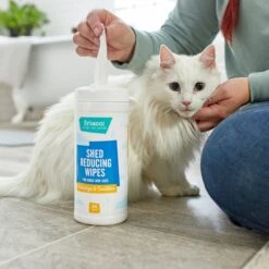 Frisco Shed Reducing Waterless Grooming Wipes For Dogs & Cats, 50 Count -Paws Joy Outlet Store 222173 PT2. AC SS1800 V1602835891